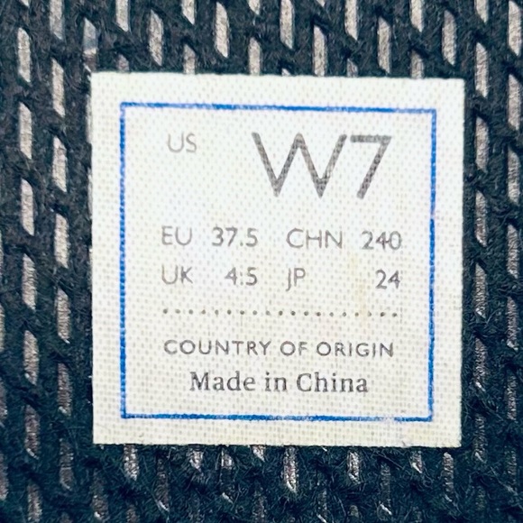 Rothy's Black Round Toe The Flat Slip On Knit Ballet Flats, size 7 EU 37.5 - Picture 8 of 13